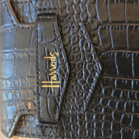 Harrod's LEATHER PHONE CASE NWOT - Picture 2 of 11